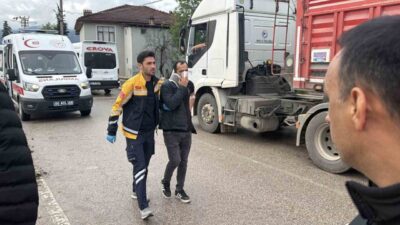 Tokat’ın Erbaa ilçesinde iki minibüsün çarpışması sonucu meydana gelen trafik