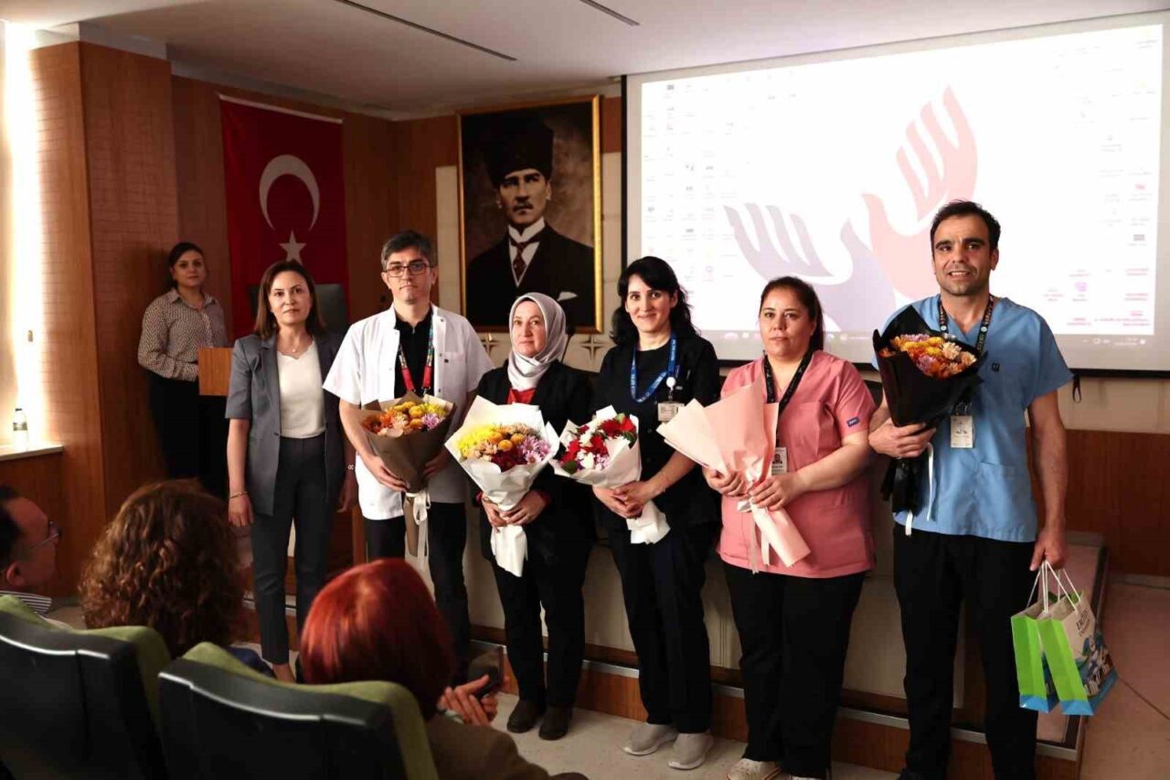 Erciyes Üniversitesi (ERÜ) Tıp Fakültesi Hastanelerinde “5 Mayıs Dünya El
