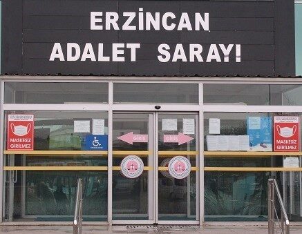 Erzincan Adliyesi bünyesinde yaklaşık 30 yıldır görev yapan mübaşir A.T.,