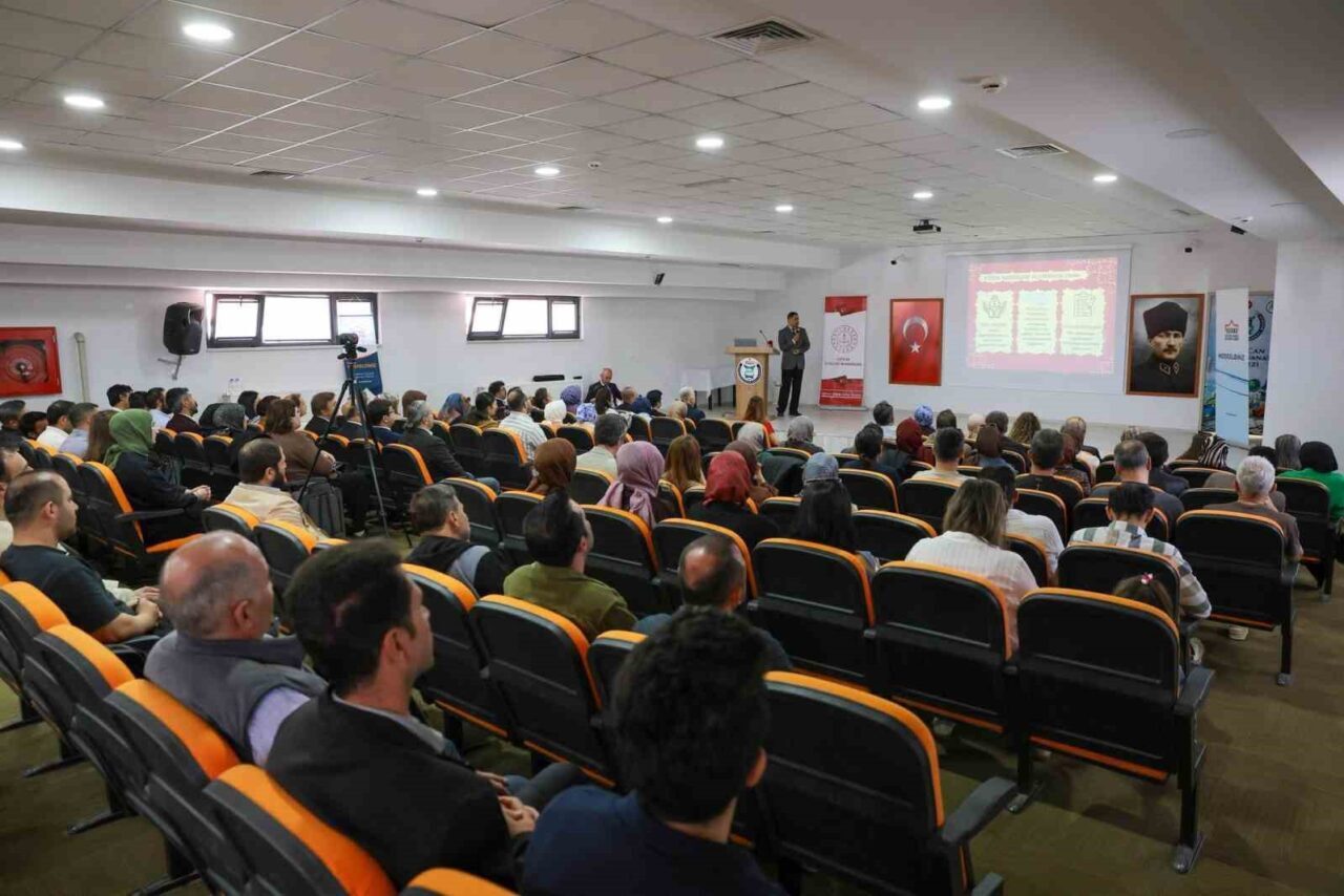 2026 Erzincan PDR Zirvesi kapsamında düzenlenen “Okul Temelli Kriz, Travma