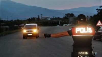 Erzincan İl Emniyet Müdürlüğü ekiplerince aranan şahıslara yönelik düzenlenen çalışmalarda,