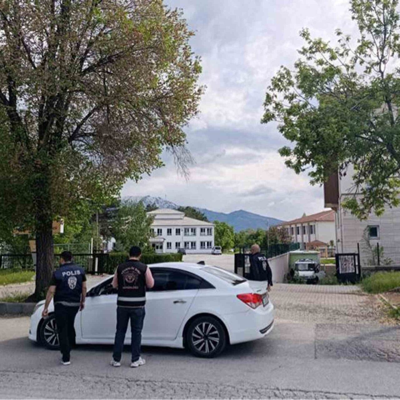 Erzincan Emniyet Müdürlüğü tarafından çocuk ve gençlerin güvenliğini sağlamak amacıyla