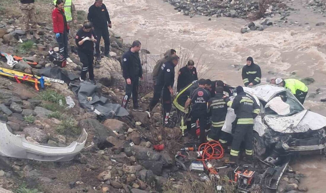 Erzincan’da otomobilin dereye uçması sonucu 2 kişi hayatını kaybetti, 1