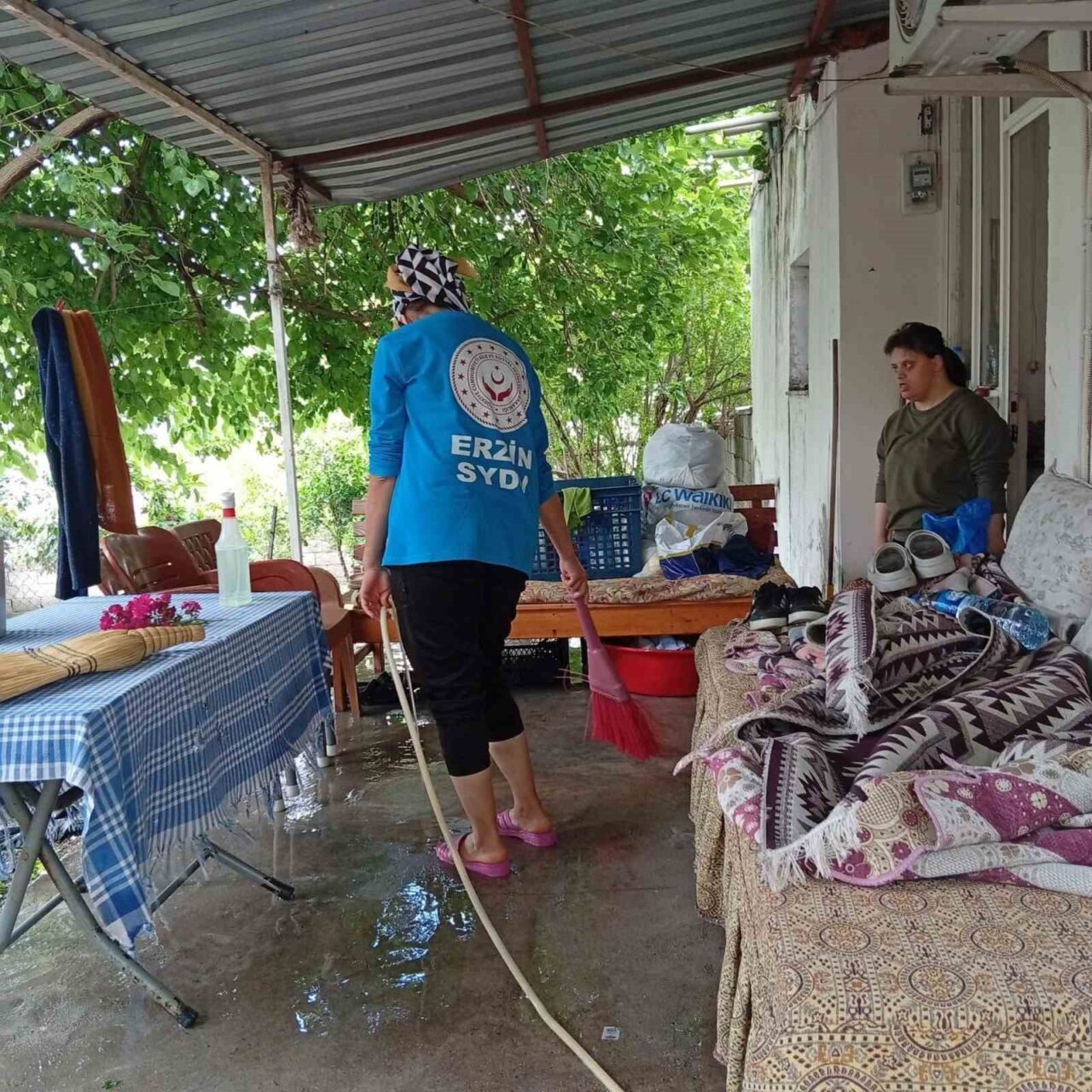 Erzin Kaymakamlığı Sosyal Yardımlaşma ve Dayanışma Vakfı tarafından yürütülen “Evde