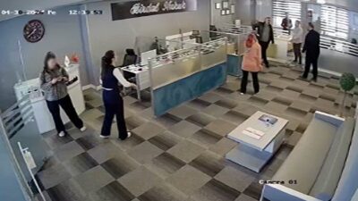 Erzurum’da görev yapan Avukat Taha Bağaçlı, bürosunda bir şahsın bıçaklı
