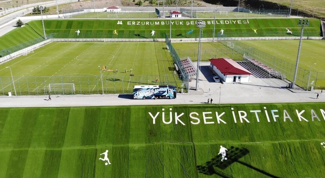 Ziraat Türkiye Kupası finalinde karşılaşacak olan Trabzonspor ve Konyaspor yaz