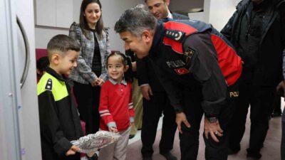 Erzurum İl Emniyet Müdürü Onur Karaburun, Nene Hatun Anaokulu öğrencilerinin