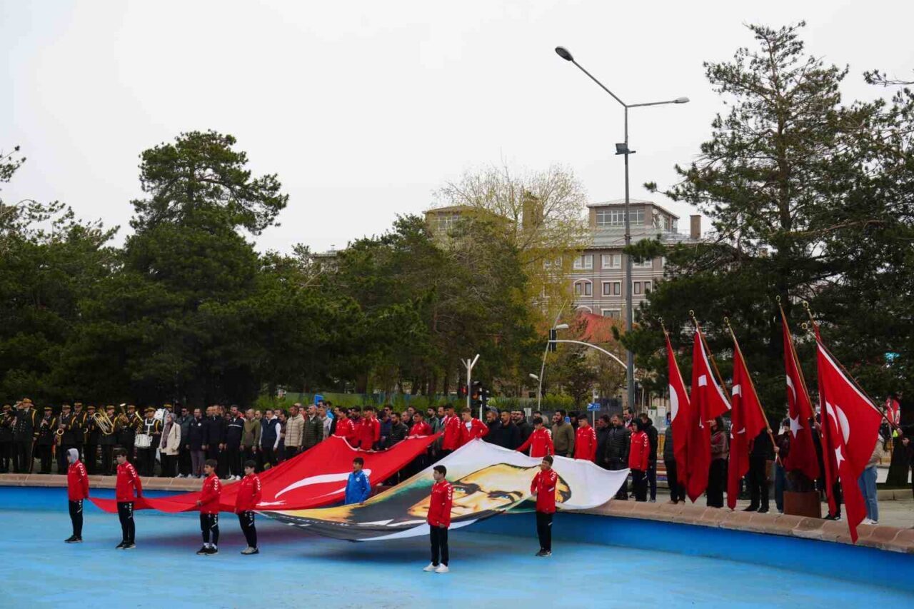 Erzurum’da 19 Mayıs Atatürk’ü Anma, Gençlik ve Spor Bayramı törenleri,