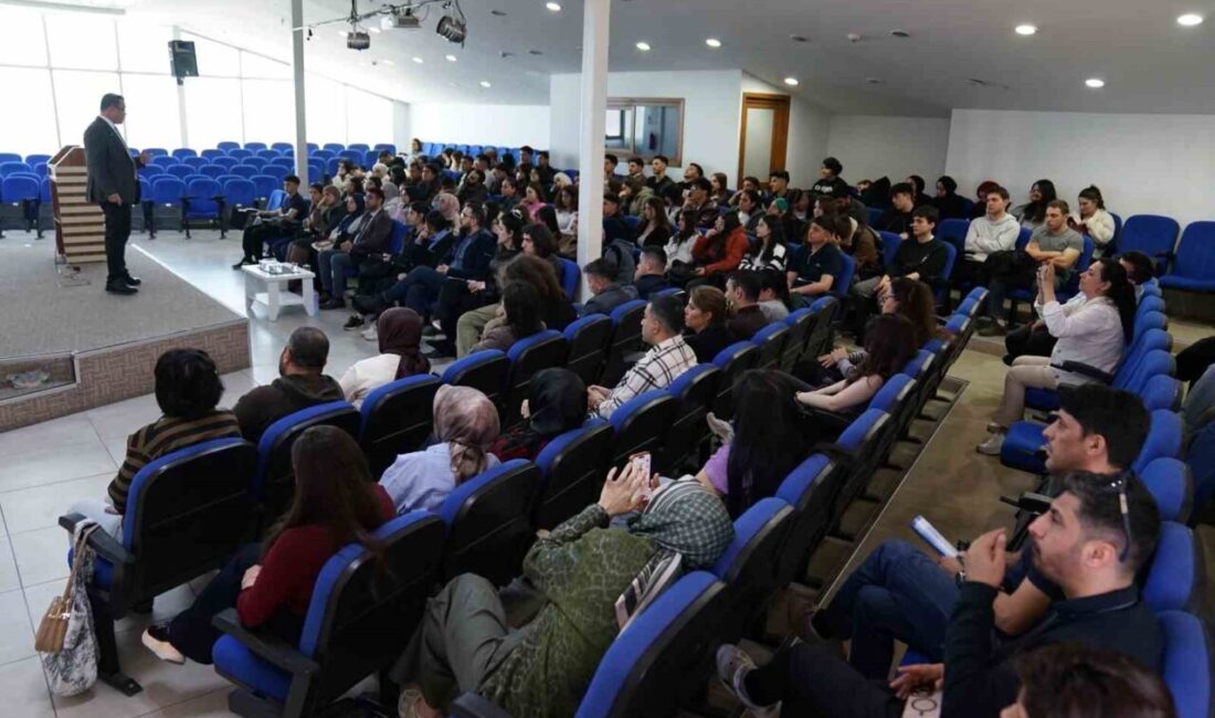 Esenyurt Belediyesi, Sürekli Eğitim Merkezi’nde gerçekleştirdiği “Yapay Zeka Çağında Yetenek