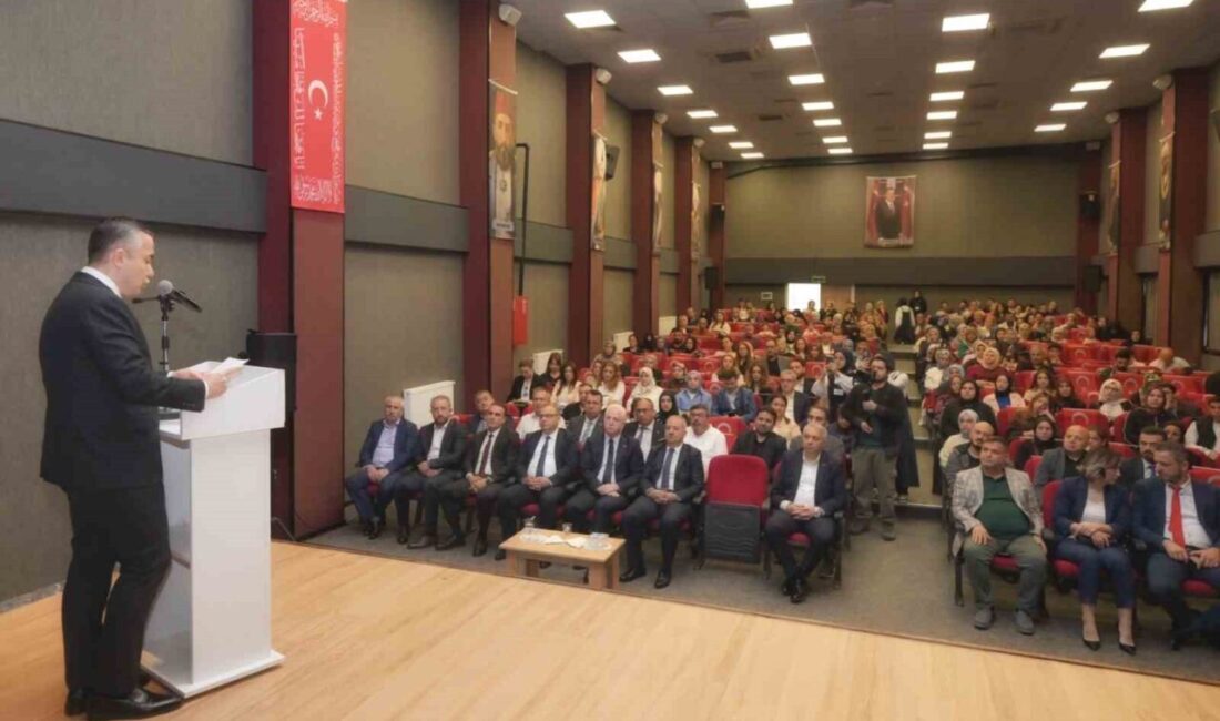 Kalem Kağıt Oyunları Turnuvası’nda konuşan Esenyurt Belediye Başkan Vekili Can