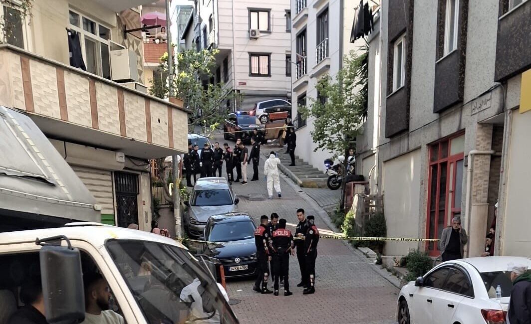 İstanbul Kağıthane’de boşanma aşamasındaki eşini silahla yaralayan şahıs, çıkan arbede