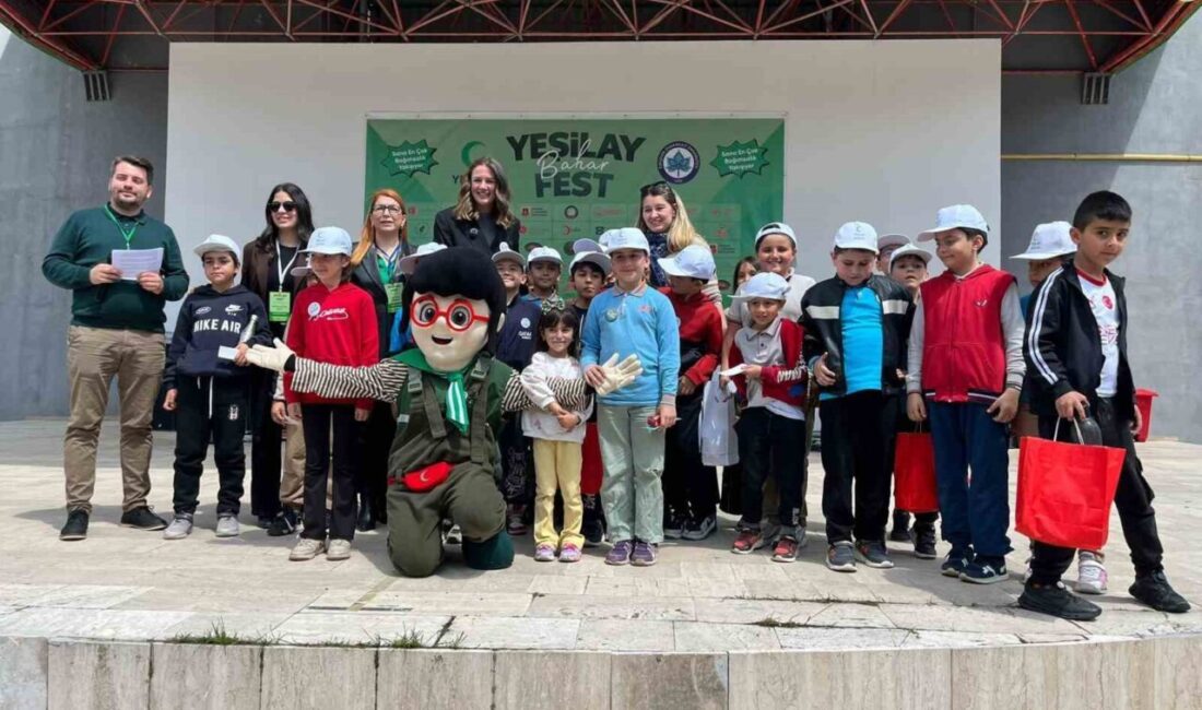 Eskişehir Vali Münir Raif Güney İlkokulu 3/F sınıfı öğrencileri; sınıf