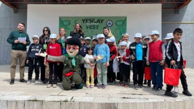 Eskişehir Vali Münir Raif Güney İlkokulu 3/F sınıfı öğrencileri; sınıf