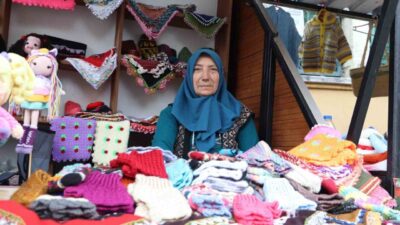 Eskişehir’de yaşayan 66 yaşındaki Elvida Ertaş, ev hanımıyken hobi olarak