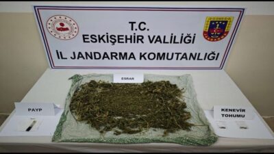 Eskişehir’den temin ettikleri uyuşturucuyu Sarıcakaya ilçesine götüreceği öğrenilen şüpheliler jandarma