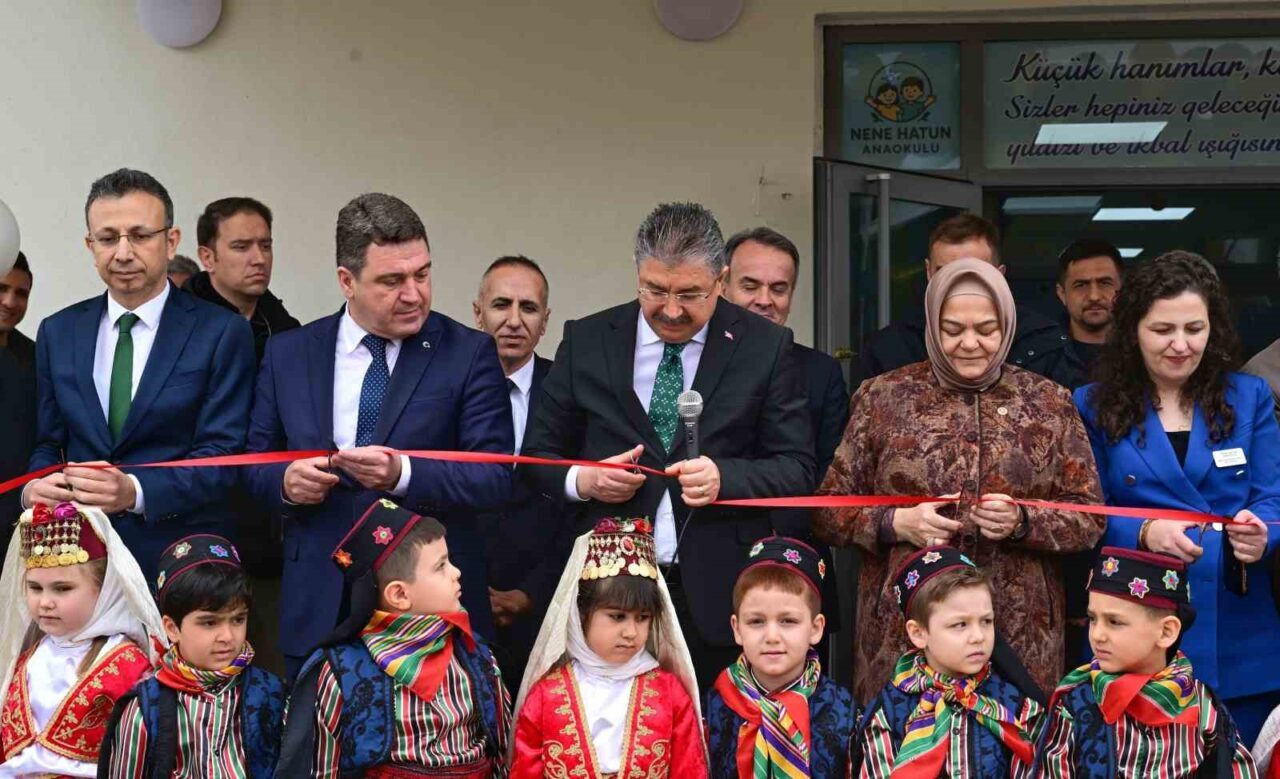 Eskişehir Valiliği himayelerinde kamu kaynaklarıyla yapımı tamamlanan Nene Hatun Anaokulu’nun