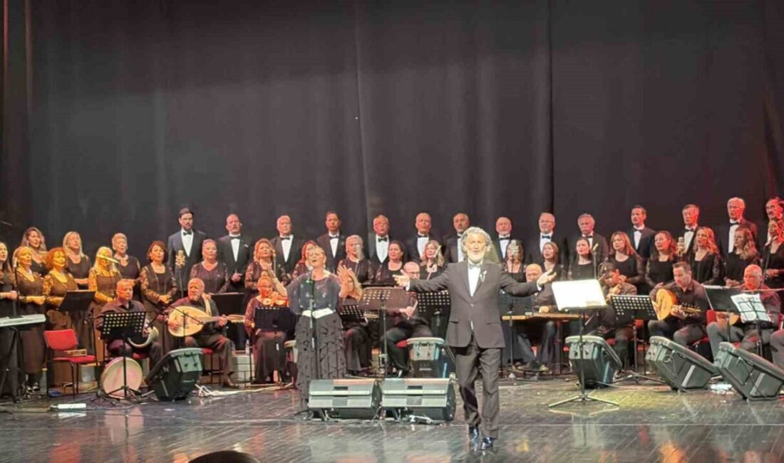 Eskişehir’de düzenlenen ’80’ler 90’lar’ isimli Türk Sanat Müziği konserinde büyük