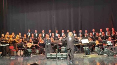 Eskişehir’de düzenlenen ’80’ler 90’lar’ isimli Türk Sanat Müziği konserinde büyük