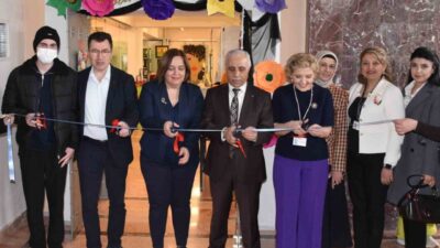 Eskişehir Osmangazi Üniversitesi (ESOGÜ) Sağlık Uygulama ve Araştırma Hastanesi’nde “Sanat