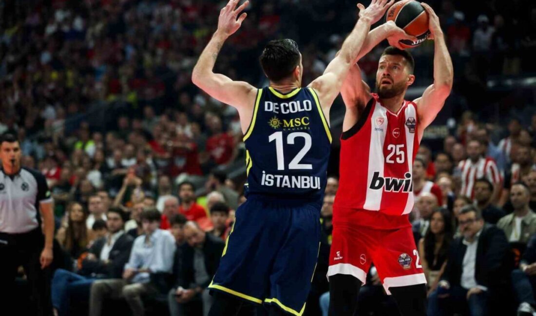 Yunanistan’ın başkenti Atina’da düzenlenen Euroleague Final Four’da yarı final maçında