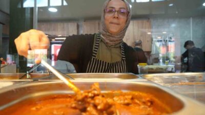 Gaziantep’te 45 yaşındaki Seda Bayram, evde başladığı yemek yapma serüvenini