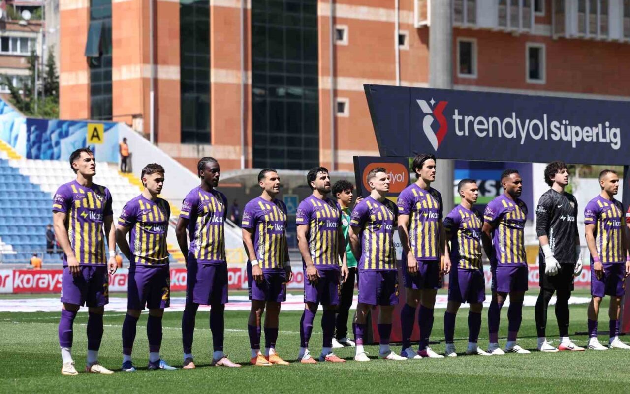Trendyol Süper Lig’in son haftasında Fenerbahçe karşısında 2-0 öne geçtiği