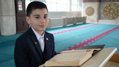 Ezanıyla gönüllere dokunan Samsunlu ortaokul öğrencisi Emir Kayra Eke bu