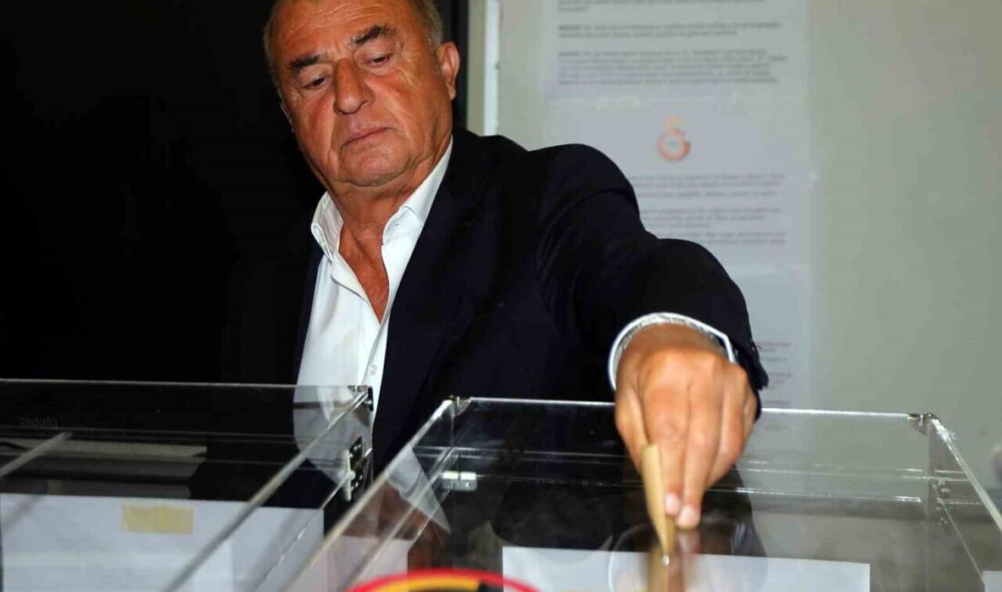 Eski Galatasaray Teknik Direktörü Fatih Terim, futbolcu kuralında yasaklardan yana