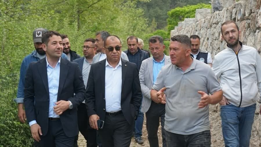 Feke Belediye Başkanı Cömert Özen, Saimbeyli Belediye Başkanı Mahmut Dal