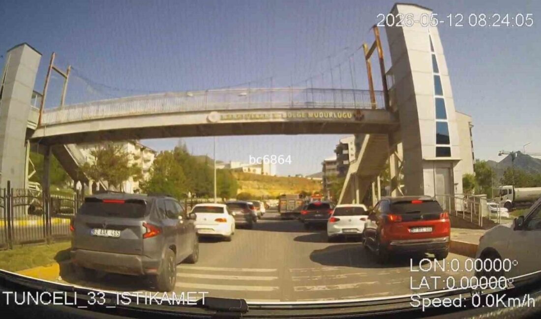 Tunceli’de vakaya giden bir ambulans için oluşturulan fermuar sistemi kameralara