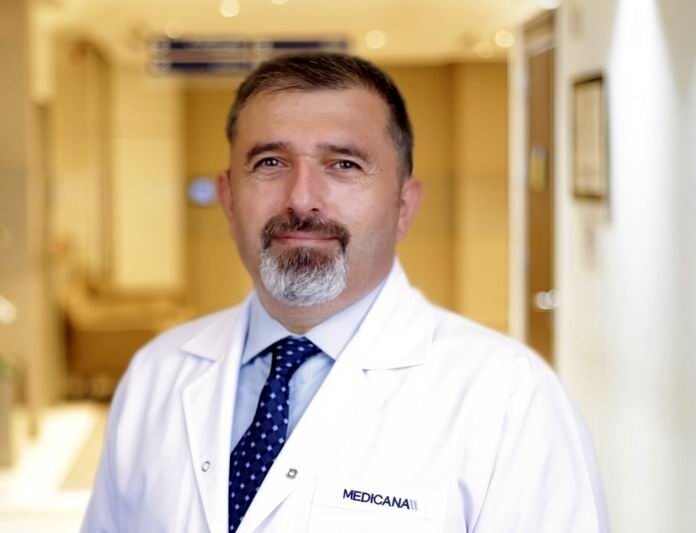 Genel Cerrahi Uzmanı Doç. Dr. Kerim Güzel, fiziksel aktivite yapmayan