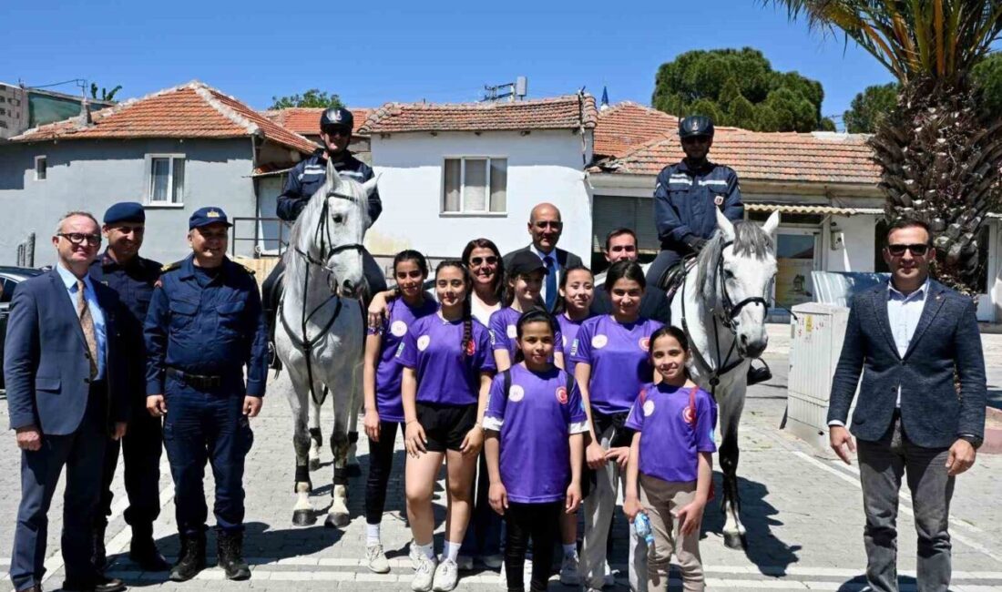 İzmir’in Foça ilçesinde, son dönemde ülke genelinde okul çevrelerinde meydana