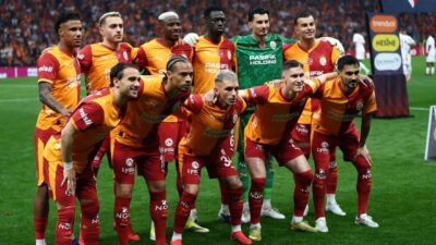 Galatasaray Teknik Direktörü Okan Buruk son oynadıkları Samsunspor karşılaşmasının 11’ine