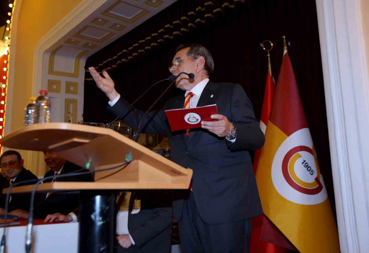 Galatasaray Spor Kulübü’nün mevcut başkanı Dursun Özbek yeniden başkan seçildi.