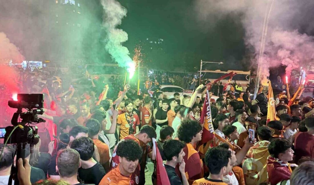 Adana’da Galatasaray taraftarları 26. şampiyonluğu coşkuyla kutladı. Galatasaray, Trendyol Süper