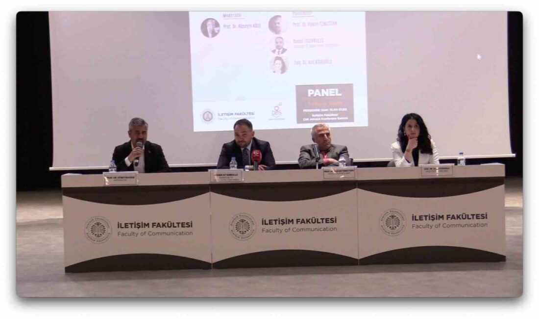 Atatürk Üniversitesi İletişim Fakültesinde medyanın yereldeki etik sorunlarının konuşulduğu bir