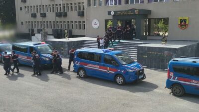 Gaziantep’te göçmen kaçakçılığı organizatörlerine yönelik şafak operasyonunda 9 şüpheli yakalandı.