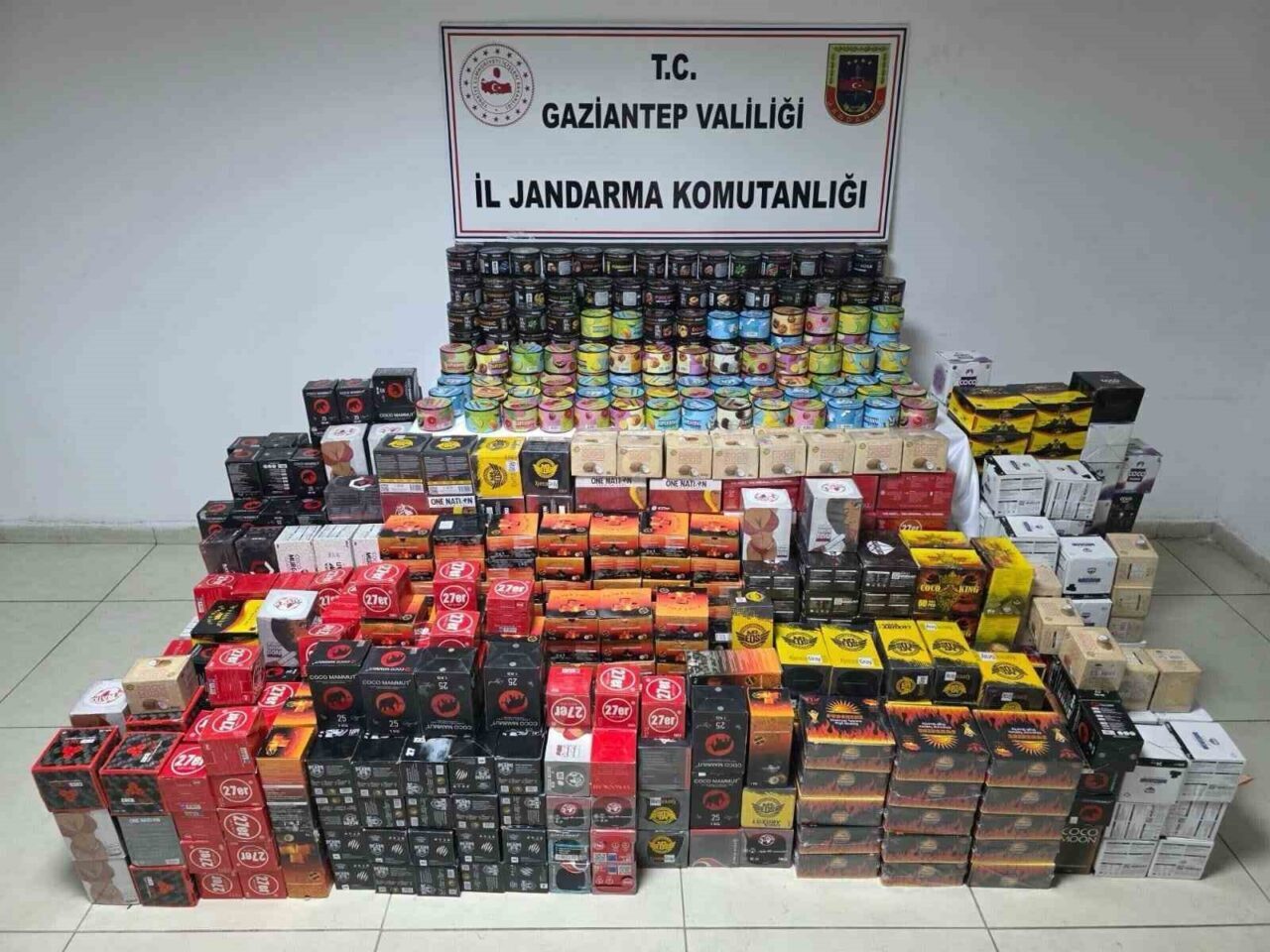 Gaziantep’te jandarma ekiplerince son 1 ayda yapılan kaçakçılık ve uyuşturucu