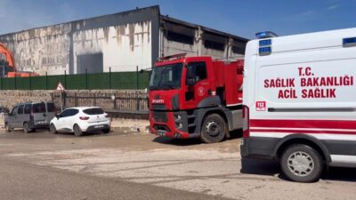 Gaziantep’te mobilya fabrikasında çıkan yangın, itfaiye ekiplerinin müdahalesiyle sabah saatlerine