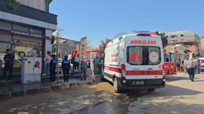 Gaziantep’in İslahiye ilçesi muhasebeciler çarşısı çatı katında kaynak çalışması sırasında