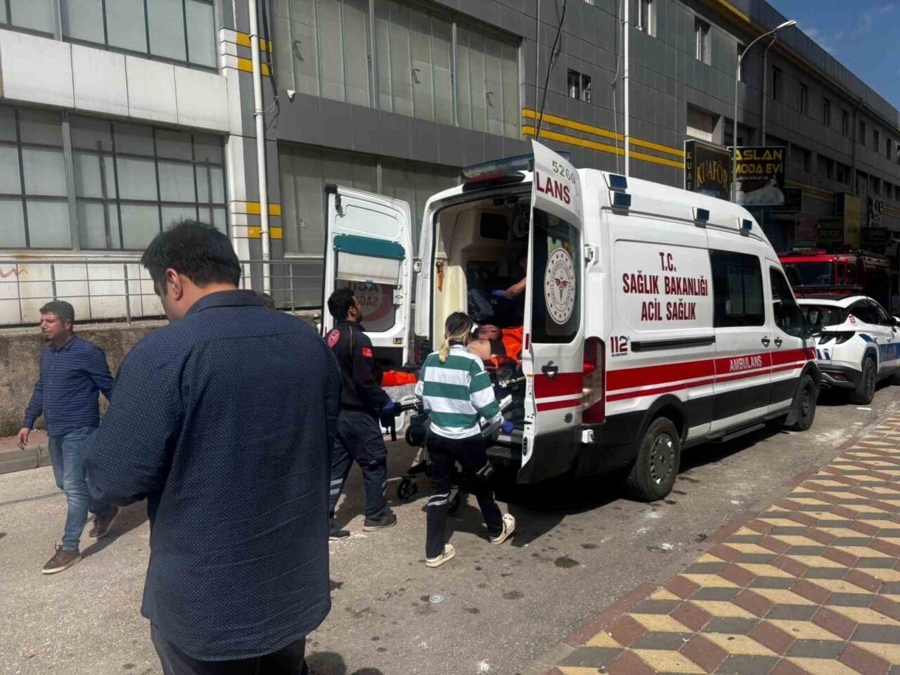 Gaziantep’te cezaevinden çıkan bir şahsın eşini rehin alması mahallede paniğe