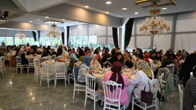 Gaziosmanpaşa Belediyesi tarafından Anneler Günü kapsamında belediyede görev yapan kadın