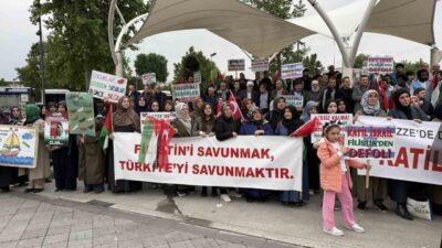 Gazze Şeridi’ne yardım ulaştırmak üzere teknelerle yola çıkan ve uluslararası