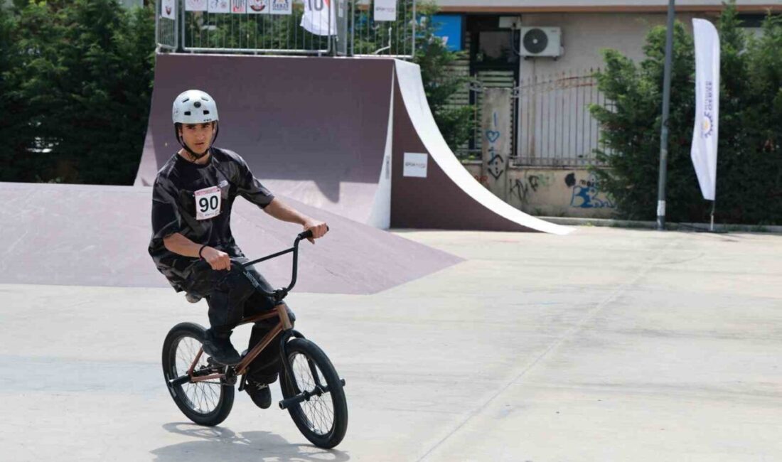 Gebze Belediyesinin ev sahipliğinde düzenlenen 2. BMX Park Türkiye Şampiyonası,