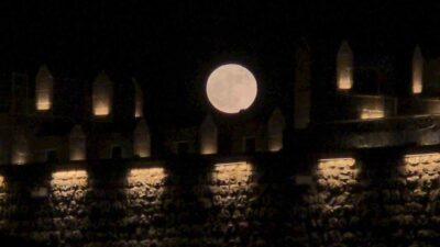Van semalarında gece saatlerinde ortaya çıkan ’Mavi Dolunay’, eşsiz görüntüler