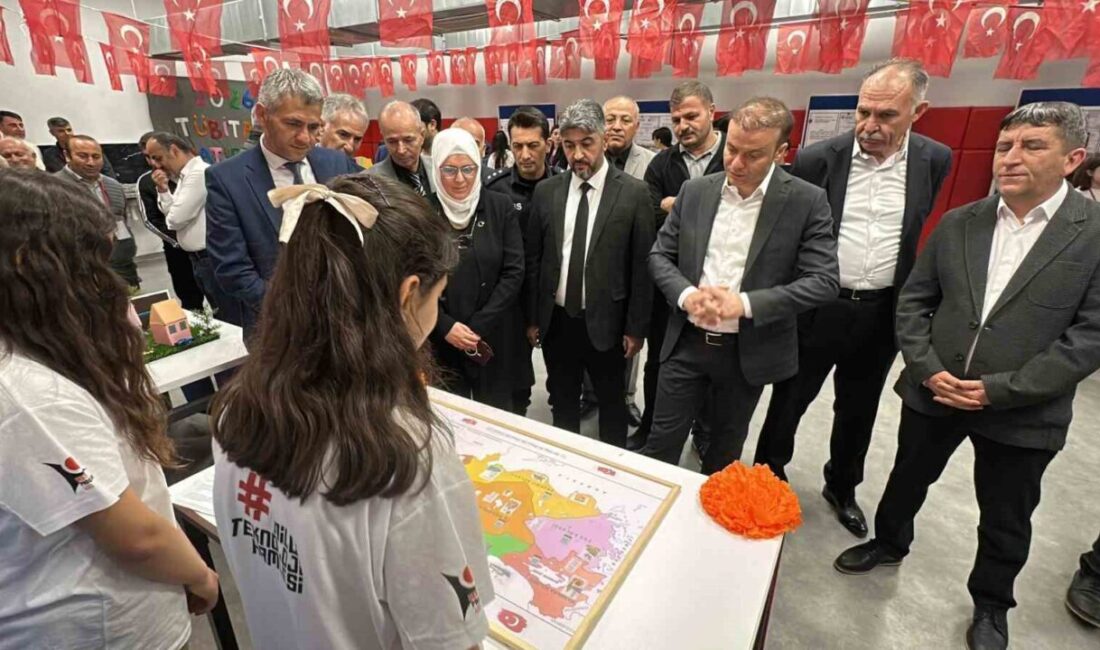 Çorum’un Alaca ilçesinde düzenlenen fuarda öğrenciler, bir boyunca hazırladığı projeceler