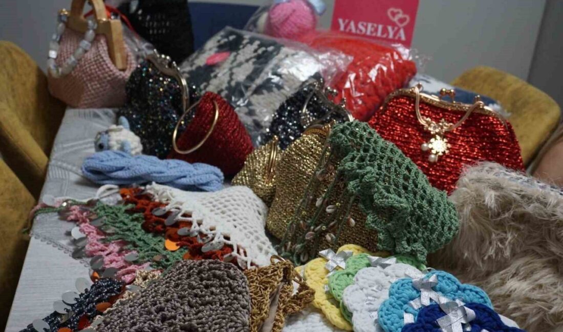 İzmirli kadın girişimci Hülya Biçer, unutulmaya yüz tutan geleneksel el