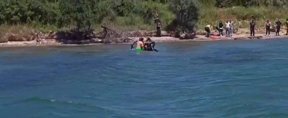Çanakkale’nin Gelibolu ilçesinde yüzerken kaybolan 17 yaşındaki Y.D. Sahil Güvenlik