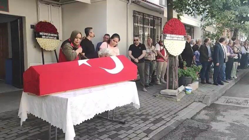 Görev yaptığı Kocaeli’nin Gölcük ilçesinde geçirdiği kalp krizi sonucu hayatını