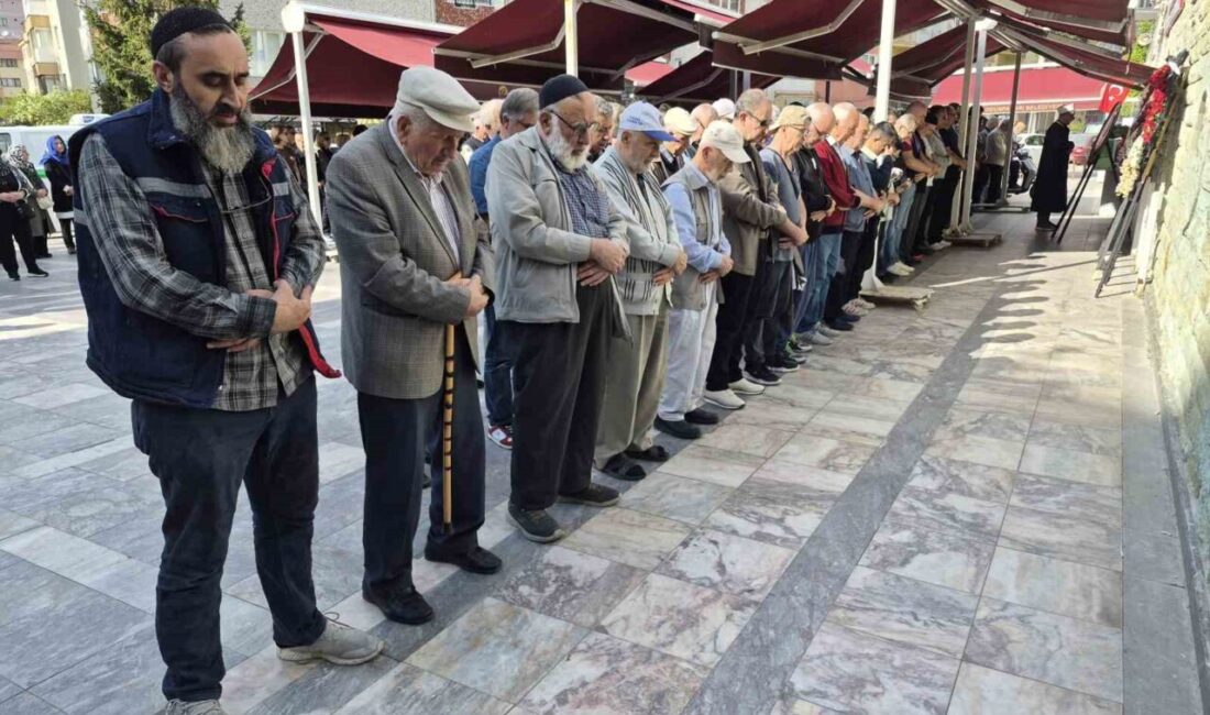 Eskişehir’de ters yönde seyreden aracın ezdiği genç kadın son yolculuğuna